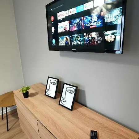 Lily's 4 By Bulgarentals -