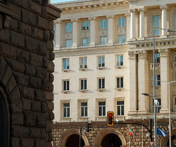 Lily's 4 By Bulgarentals - *