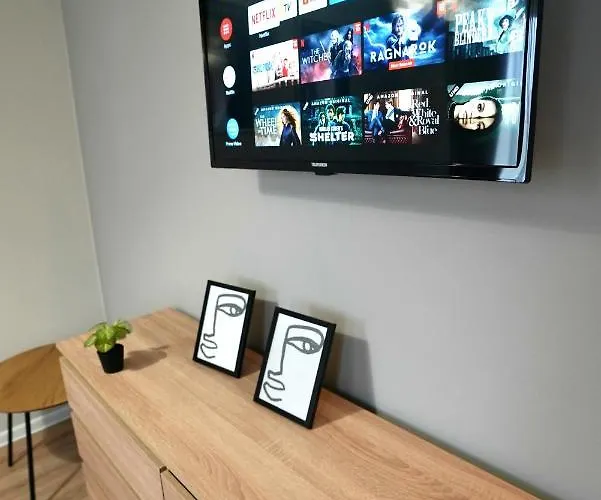 Lily's 4 By Bulgarentals -