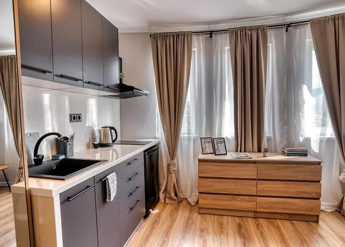 Lily's 4 By Bulgarentals - *